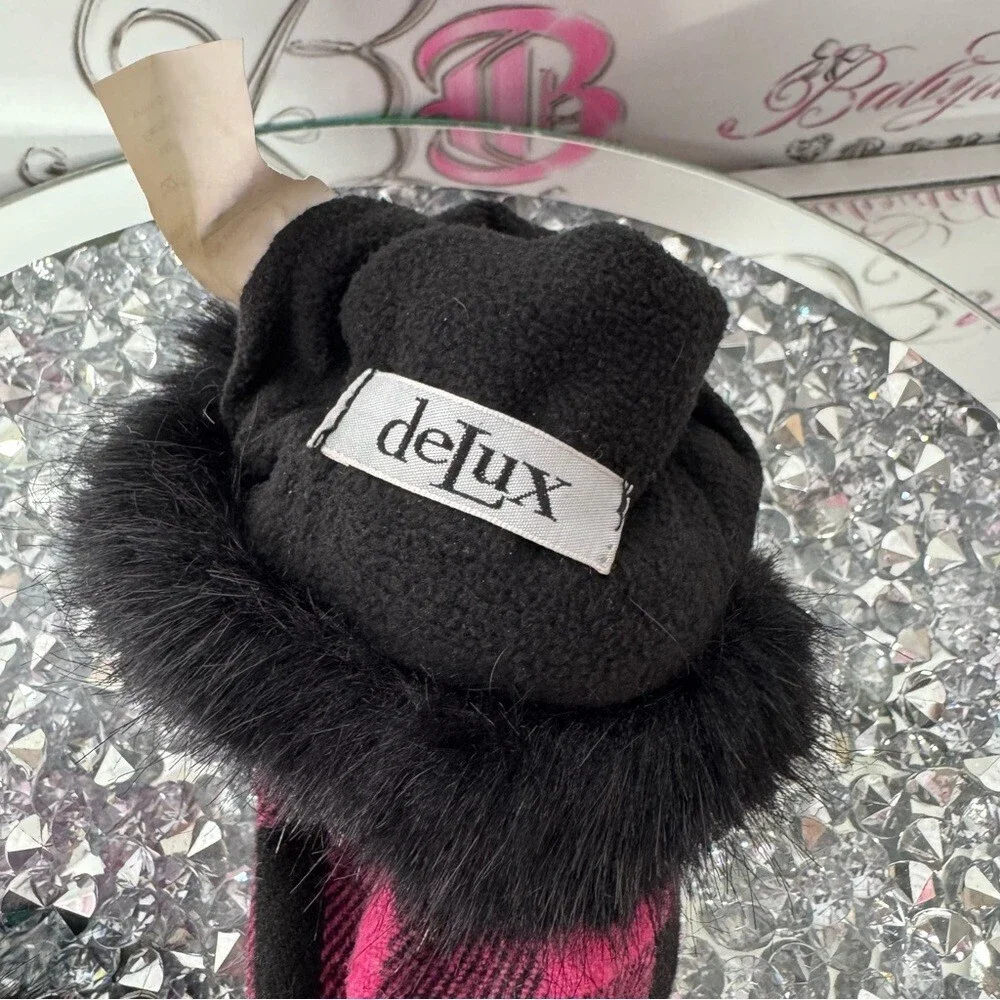 DeLux mittens gloves mitts plaid pink fur furry wool attachable faux fur black